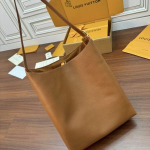 img_44e72e12_20240712_i1720751935_2030_2_jpg LOW KEY HOBO MM 31CM BROWN CALFSKIN