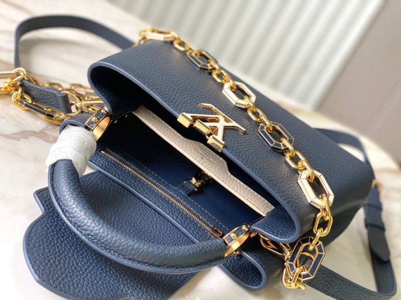 CAPUCINES BB 27CM DARK BLUE TAURILLON LEATHER