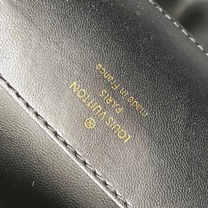 CAPUCINES GM 38CM BLACK TAURILLON LEATHER