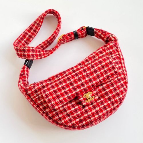 CC Houndstooth 30 Hobo Bag Red Wool Tweed