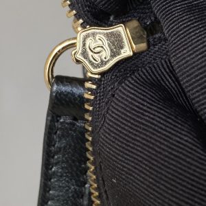 CC 2025 Multi-Pockets Camera Case Bag Black Calfskin