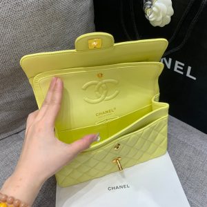 img_47d61fad_20231020_i1697780115_939_6_jpg Small Classic Flap Bag 23cm Yellow Caviar Gold Hardware