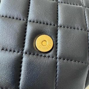 24c cc hobo bag 20cm black lambskin gold hardware