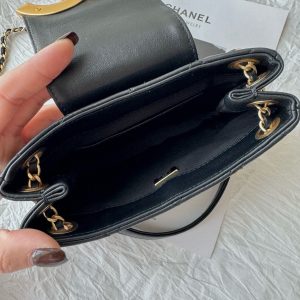 24c cc hobo bag 20cm black lambskin gold hardware