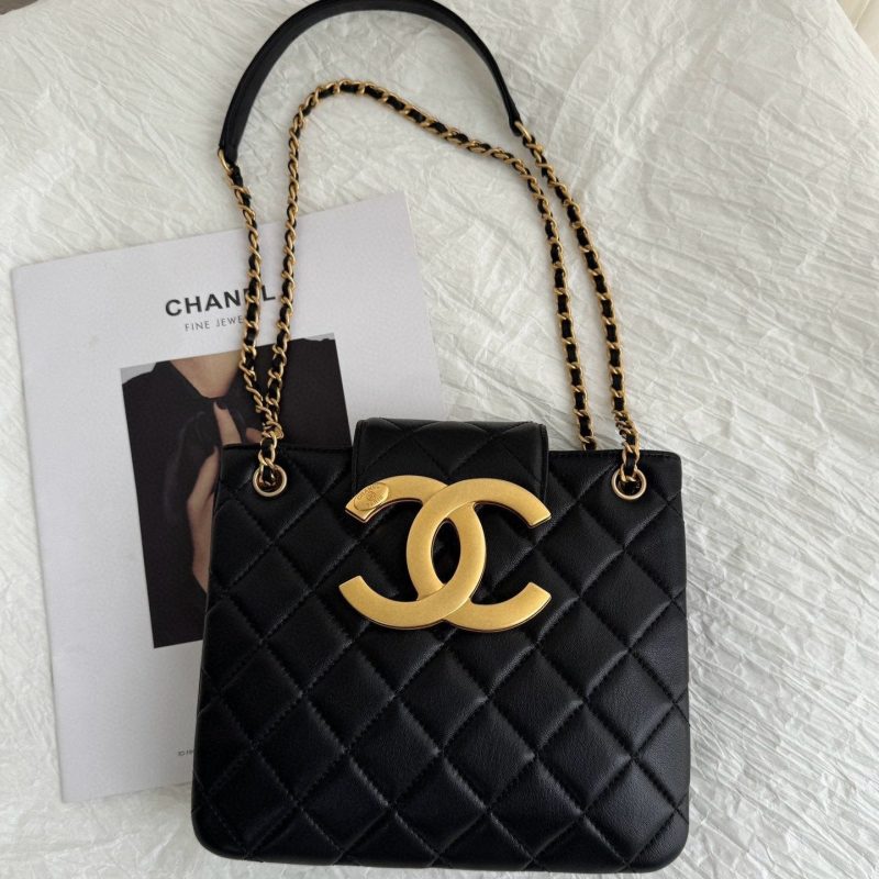 24c cc small shopping bag 21cm black lambskin gold hardware