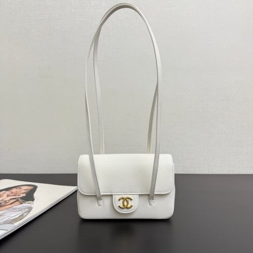 Chanel 26 Shoulder Bag 17 White Caviar Leather