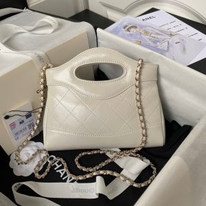 cc 24s31 nano shopping bag 17.5cm cream lambskin gold hardware