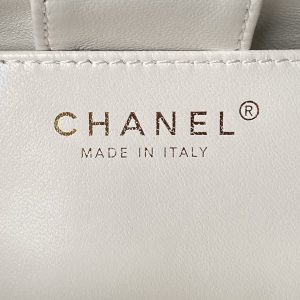 24p clutch with chain 19cm white lambskin