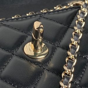 CC 24B Trendy Bag 18.5cm Black Lambskin Gold Hardware