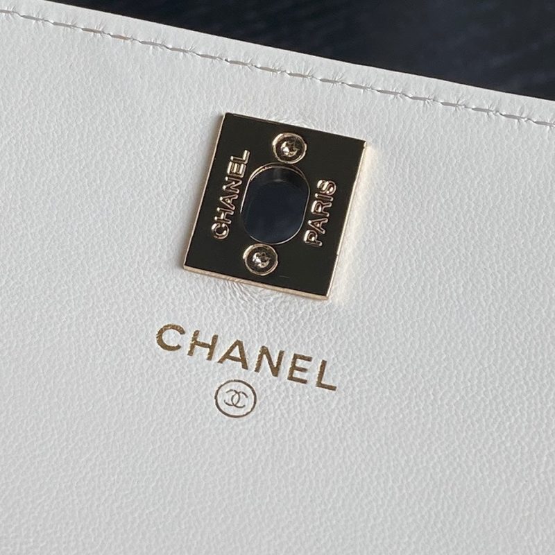 CC 24B Trendy Bag 18.5cm White Lambskin Gold Hardware