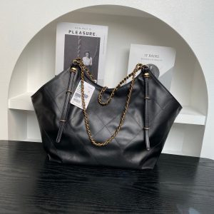 img_70762a6f_20250324_i1742823580796_2914_0_1_jpg Chanel 2025 Maxi Hobo Bag 47cm Black Soft Calfskin 322113