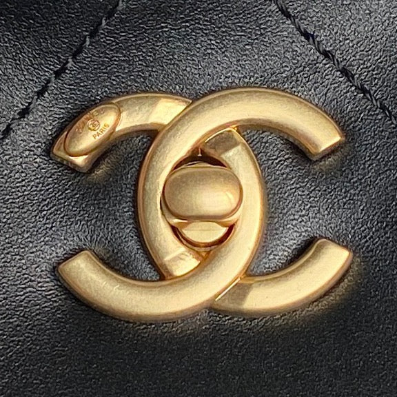 img_70762a6f_20250324_i1742823585033_9298_0_2_jpg Chanel 2025 Maxi Hobo Bag 47cm Black Soft Calfskin 322113