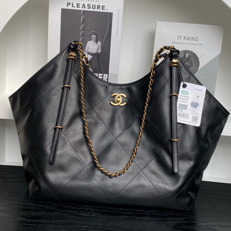 img_70762a6f_20250324_i1742823585401_241_0_0_jpg Chanel 2025 Maxi Hobo Bag 47cm Black Soft Calfskin 322113