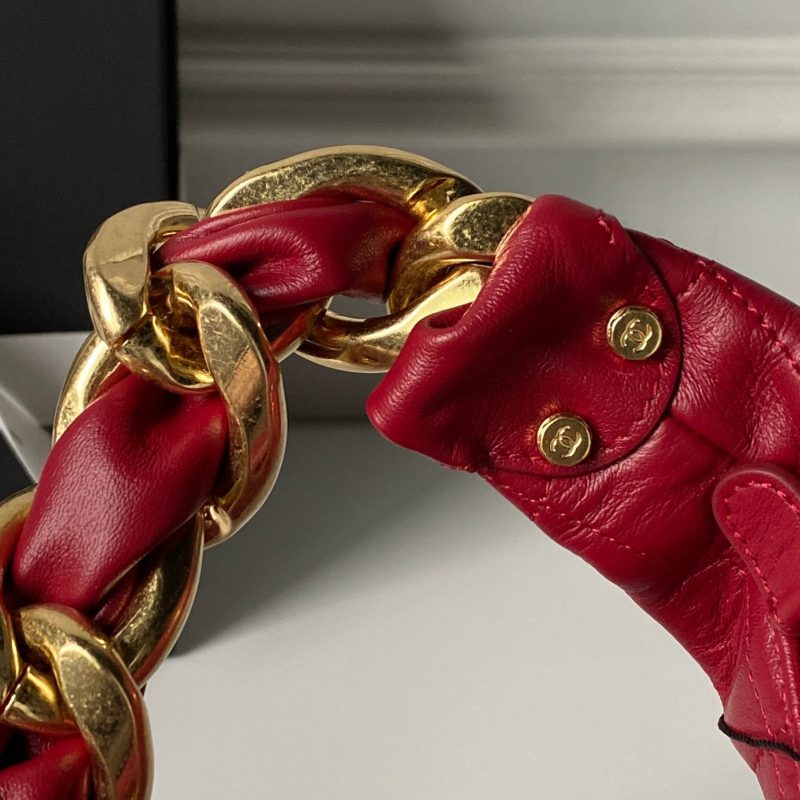 img_70762a6f_20251023_i1761155330468_3467_0_8_jpg CC 2025 Hobo Bag Red Calfskin Gold Hardware 298484