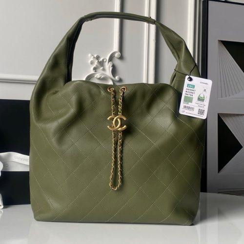 Chanel 2025 Bag 45cm Green Calfskin 318234