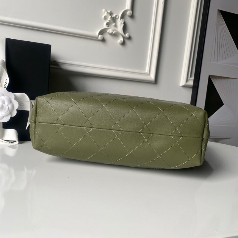 img_70762a6f_20251203_i1764704715304_2124_0_5_jpg Chanel 2025 Bag 45cm Green Calfskin 318234