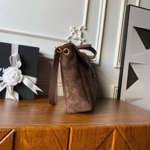 img_70762a6f_20251210_i1765323831709_1037_0_4_jpg Chanel 2025 Messenger Bag 30cm Brown Suede Gold Hardware 321011