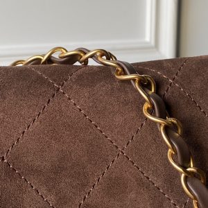 img_70762a6f_20251210_i1765323832350_4293_0_9_jpg Chanel 2025 Messenger Bag 30cm Brown Suede Gold Hardware 321011