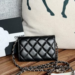 CC 24 Classic Wallet On Chain 11cm Black Sliver Metal Lamskin 240660