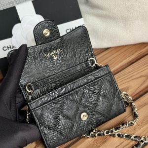 CC 24 Classic Wallet On Chain 11cm Black Gold Metal Caviar 240666