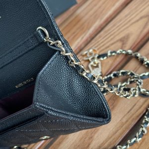 CC 24 Classic Wallet On Chain 11cm Black Gold Metal Caviar 240666