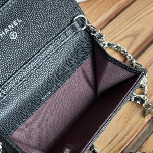 CC 24 Classic Wallet On Chain 11cm Black Sliver Metal Caviar 240668