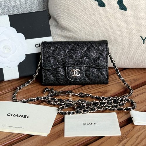 CC 24 Classic Wallet On Chain 11cm Black Sliver Metal Caviar 240668