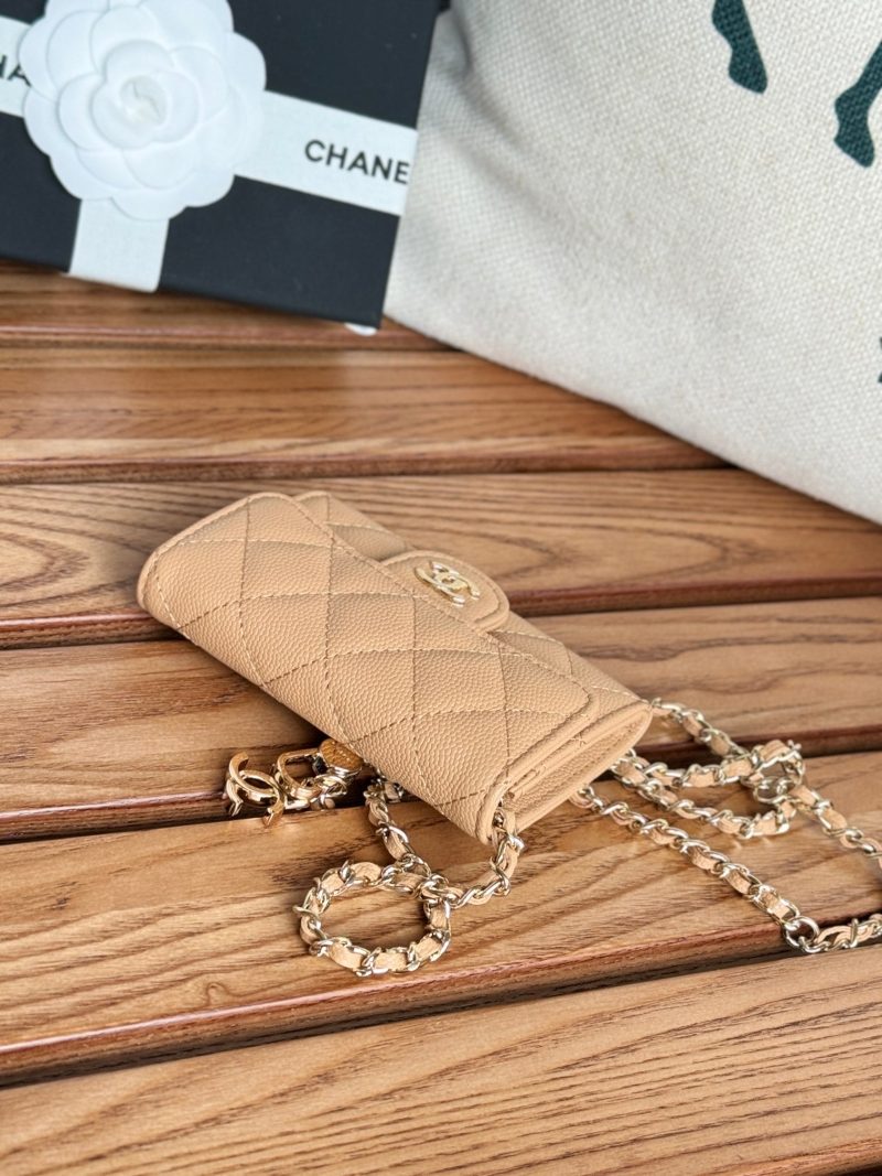 CC 24 Classic Wallet On Chain 11cm Beige Caviar Leather 240670