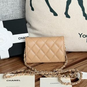 CC 24 Classic Wallet On Chain 11cm Beige Caviar Leather 240670