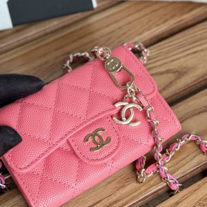 CC 24 Classic Wallet On Chain 11cm PInk Caviar Leather 240672