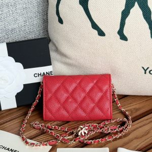 CC 24 Classic Wallet On Chain 11cm Red Caviar Leather 240676