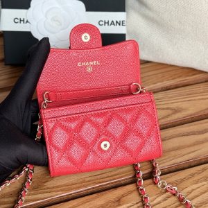 CC 24 Classic Wallet On Chain 11cm Red Caviar Leather 240676