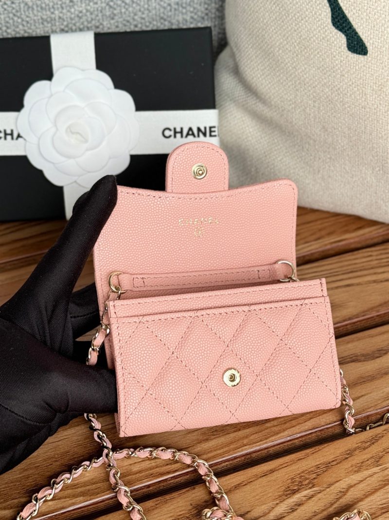 CC 24 Classic Wallet On Chain 11cm Pink Caviar Leather 240678
