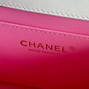 Mini Flap 19cm White Lambskin Gold Hardware