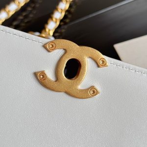 Mini Flap 19cm White Lambskin Gold Hardware