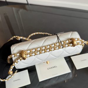 Mini Flap 22cm White Lambskin Gold Hardware