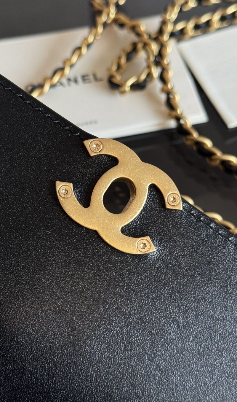 Mini Flap 19cm Black Lambskin Gold Hardware