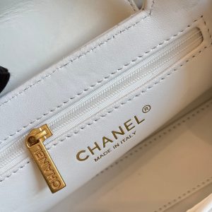 KELLY SHOPPING BAG 19 IN WHITE CALFSKIN GOLD HARDWARE