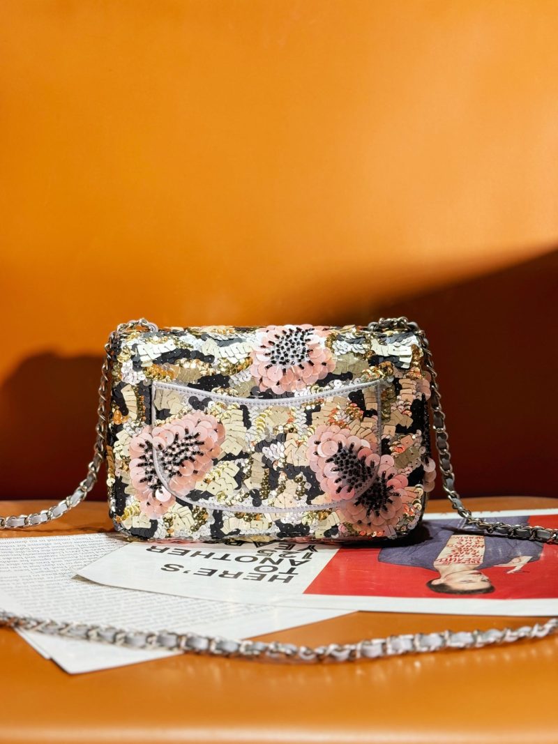 img_8e603200_20231229_i1703850533_9914_0_jpg 24S Flap Bag 20cm Multicolor Sequin Pink Flower Pearl Caflskin