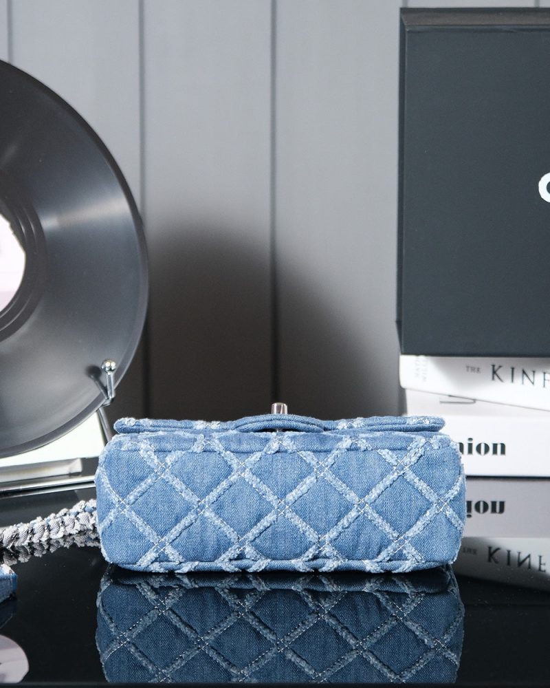 24S Flap Bag 20cm Blue Quilted Denim