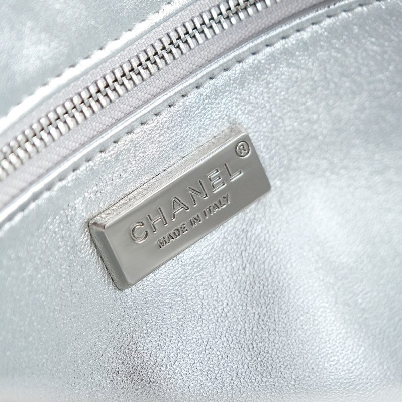 img_8e603200_20241124_i1732454999_7968_0_jpg 25C Flap Bag 21cm Dense Silver Sequin White Calfskin