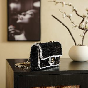 img_8e603200_20251107_i1762507201031_6472_0_2.jpg_1 CC 2025 Flap Bag Black White Sequin 308600