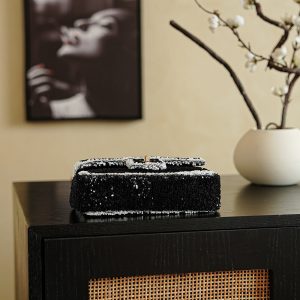 img_8e603200_20251107_i1762507204083_5568_0_4.jpg_1 CC 2025 Flap Bag Black White Sequin 308600