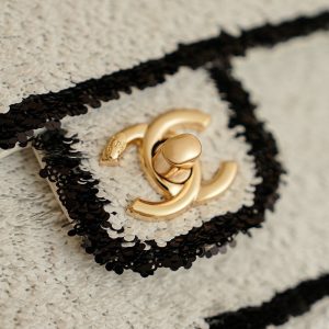 img_8e603200_20251107_i1762507241819_5359_0_4_jpg CC 2025 Flap Bag White Black Sequin 308601