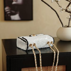 img_8e603200_20251107_i1762507241874_1698_0_5_jpg CC 2025 Flap Bag White Black Sequin 308601