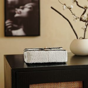 img_8e603200_20251107_i1762507245729_7380_0_7_jpg CC 2025 Flap Bag White Black Sequin 308601