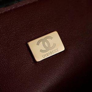 Chanel 25 Crocodile-embossed 40cm Bag Black Cowhide 322959