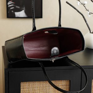 Chanel 25 Crocodile-embossed 40cm Bag Black Cowhide 322959