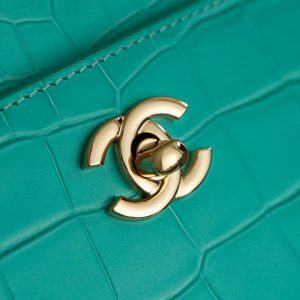Chanel 25 Crocodile-embossed 40cm Bag Turquoise Cowhide 322961