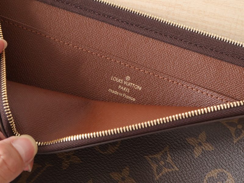 LV Pochette Clés 33cm Brown Monogram Canvas GHW